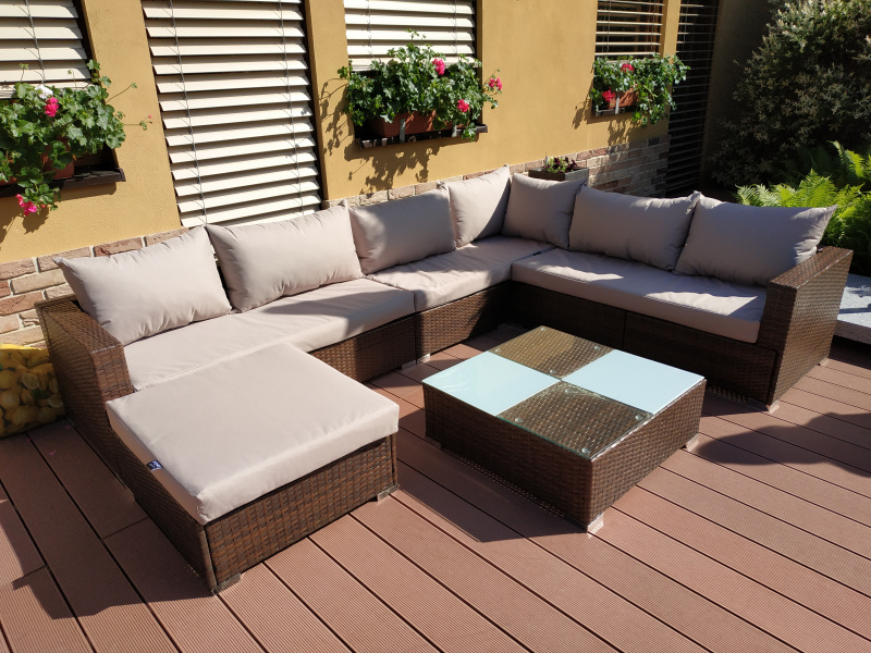 outdoor venkovní voděodolné polstrování na ratanové sedačce